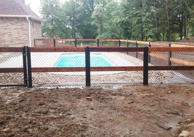 FenceTrac Ranch Rail Fence With Black Chain Link